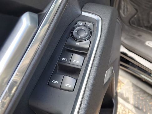 Used 2024 Chevrolet Silverado 2500 LT image 20