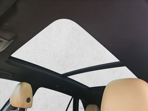 Used 2024 Volkswagen Atlas Cross Sport SEL R-Line image 15