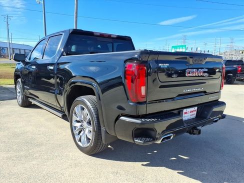 Used 2024 GMC Sierra 1500 Denali image 5