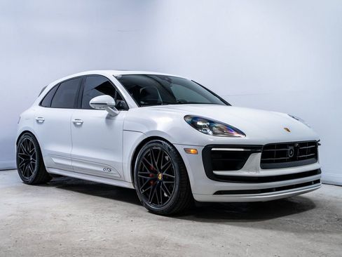 Used 2023 Porsche Macan GTS AWD/4WD image 9