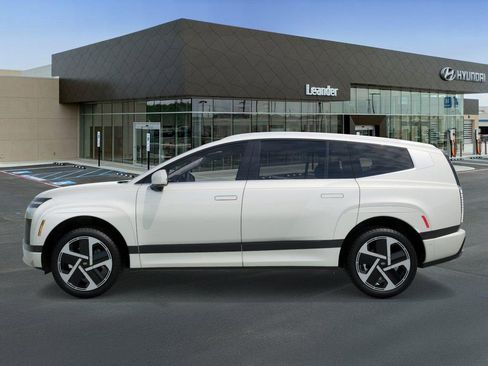 New 2026 Hyundai Ioniq 9 Calligraphy image 3