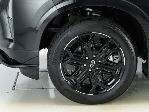 New 2026 INFINITI QX80 4WD w/ Sport Exterior Package image 46