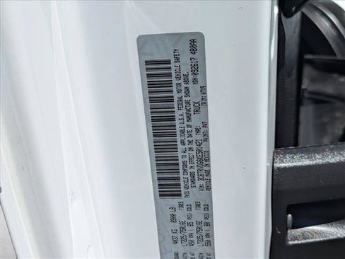Used 2019 RAM ProMaster 2500 w/ Premium Appearance Group FWD image 22