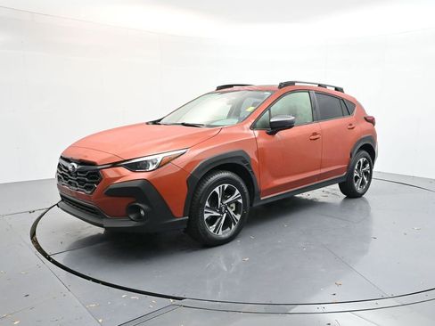 Used 2024 Subaru Crosstrek 2.0i Premium image 3