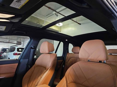 Used 2023 BMW X5 xDrive40i w/ Luxury Seating Package image 24