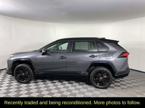 Used 2023 Toyota RAV4 XSE AWD/4WD image 5