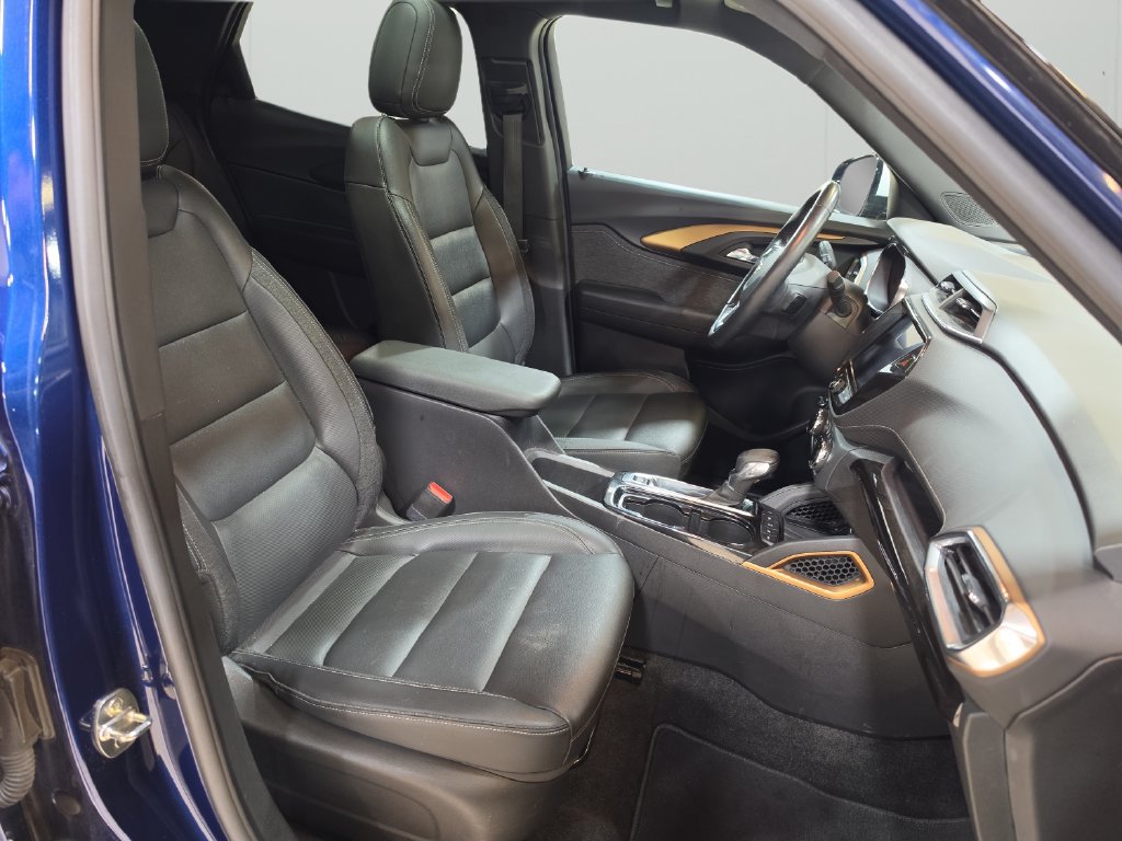 Used 2023 Chevrolet TrailBlazer ACTIV w/ Sun and Liftgate Package AWD/4WD image 13