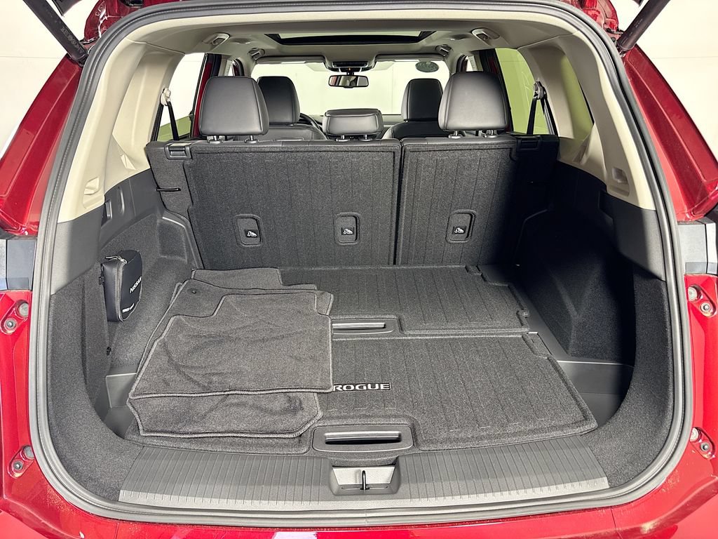 Used 2025 Nissan Rogue Platinum w/ Platinum Premium Package FWD image 33