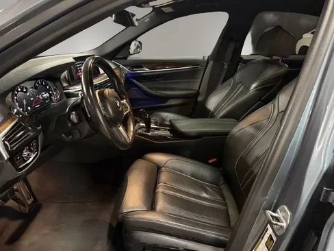 Used 2019 BMW 540i w/ M Sport Package RWD image 9