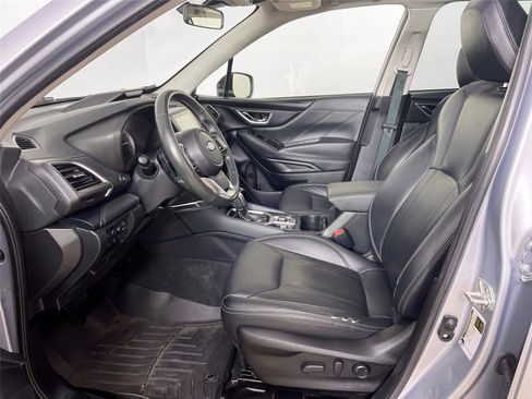 Used 2023 Subaru Forester Touring image 11