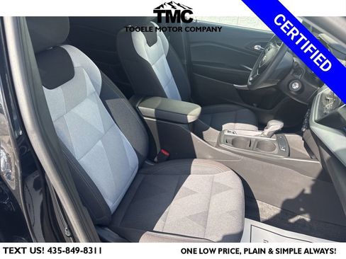 Used 2025 Chevrolet Trax LS image 12