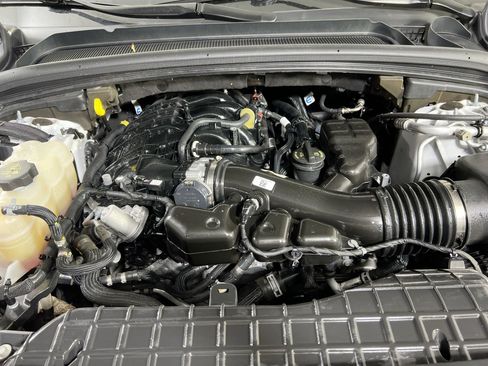 Used 2022 Jeep Grand Cherokee Limited image 29