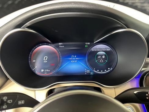 Certified 2022 Mercedes-Benz GLC 300 w/ Premium Package Lite image 29