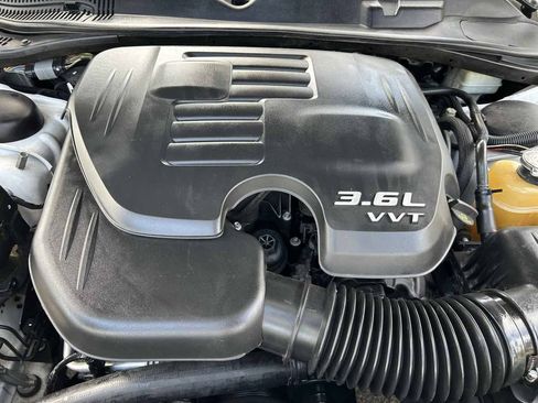 Used 2015 Dodge Challenger SXT w/ Driver Convenience Group RWD image 24