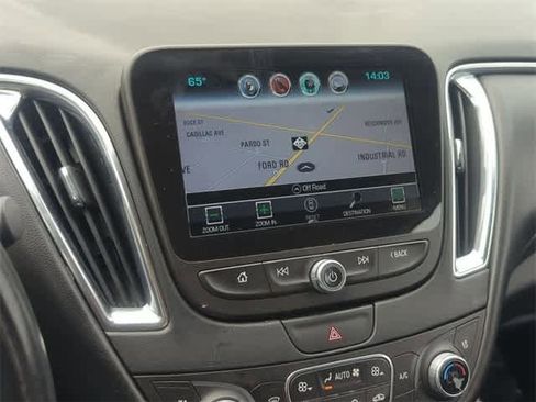 Used 2016 Chevrolet Malibu Premier w/ Driver Confidence Package II image 28