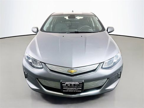 Used 2018 Chevrolet Volt LT image 2