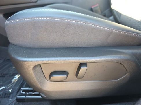Used 2023 Buick Envision Preferred FWD image 12