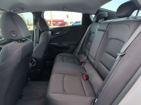 Used 2023 Chevrolet Malibu LT image 19