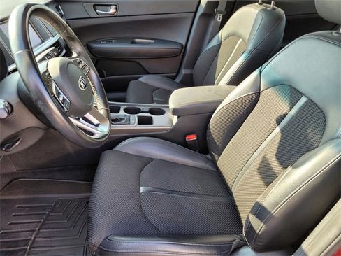 Used 2020 Kia Optima S image 16