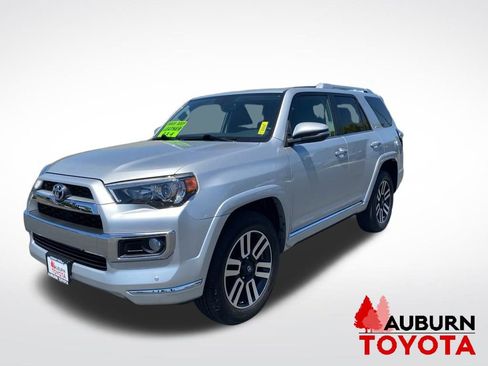 Used 2018 Toyota 4Runner Limited AWD/4WD image 3