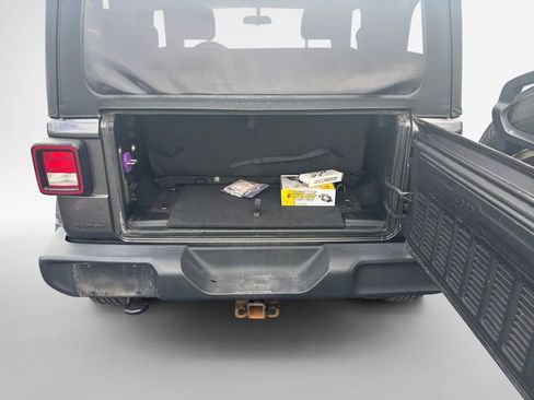 Used 2021 Jeep Wrangler Sport image 22
