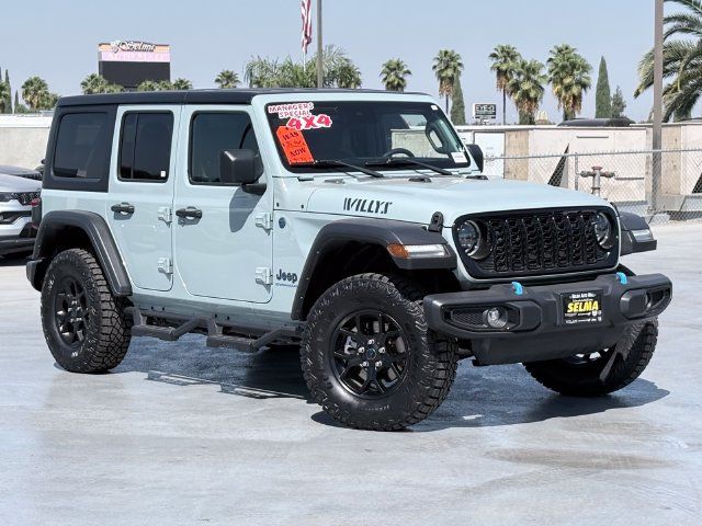 Used 2024 Jeep Wrangler Unlimited AWD/4WD image 2
