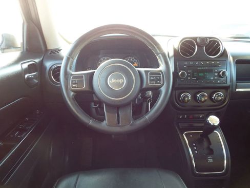 Used 2015 Jeep Patriot High Altitude image 11