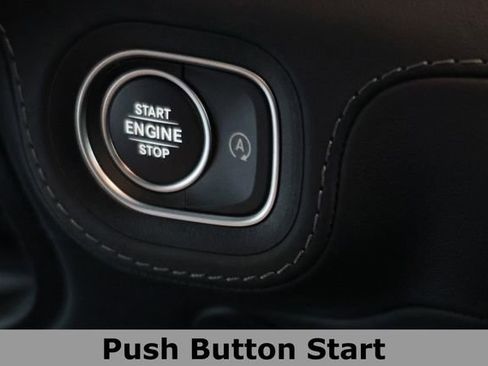 Used 2026 Mercedes-Benz Maybach GLS 600 4MATIC image 25