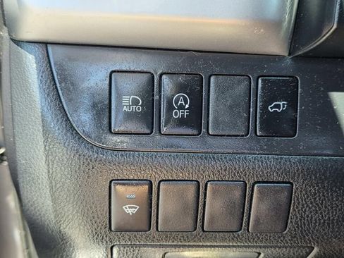 Used 2019 Toyota Highlander XLE AWD/4WD image 15