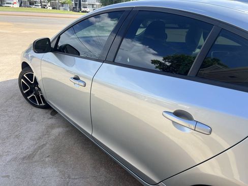 Used 2018 Volvo S60 T5 Dynamic w/ Vision Package FWD image 6