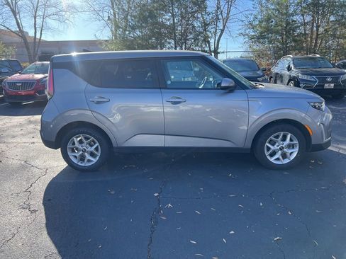 Used 2024 Kia Soul LX w/ Option Group 015 image 23