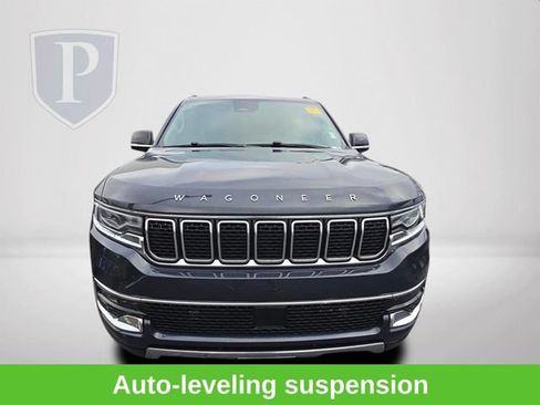 Used 2023 Jeep Wagoneer Series III w/ Premium Group I AWD/4WD image 14