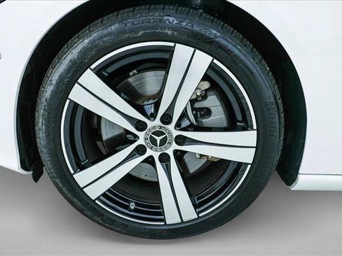 Certified 2026 Mercedes-Benz C 300 4MATIC Sedan image 9