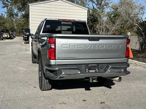 Used 2024 Chevrolet Silverado 2500 LTZ w/ LTZ Premium Package image 4