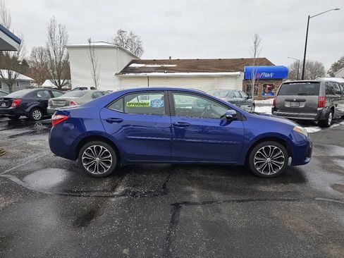 Used 2014 Toyota Corolla LE image 10