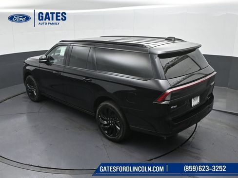 New 2025 Lincoln Navigator L Reserve w/ Jet Appearance Package image 49