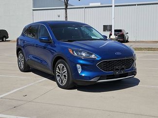 Used 2022 Ford Escape SEL video 3