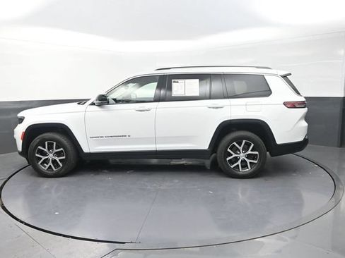 Used 2023 Jeep Grand Cherokee L Limited w/ Trailer Tow Group (B) AWD/4WD image 7