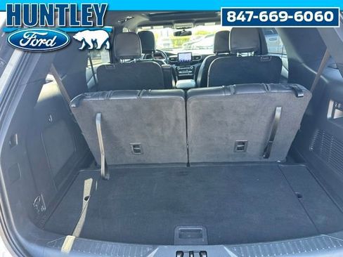Used 2023 Ford Explorer ST-Line w/ Class IV Trailer Tow Package AWD/4WD image 12