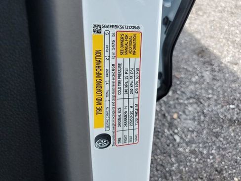 New 2026 Buick Enclave Sport Touring w/ Power Package image 32