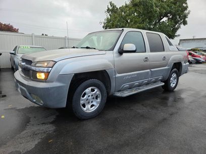 Used 2002 Chevrolet Avalanche 4x4 w/ Off-Road Suspension Pkg