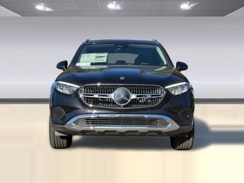 Used 2025 Mercedes-Benz GLC 300 image 5
