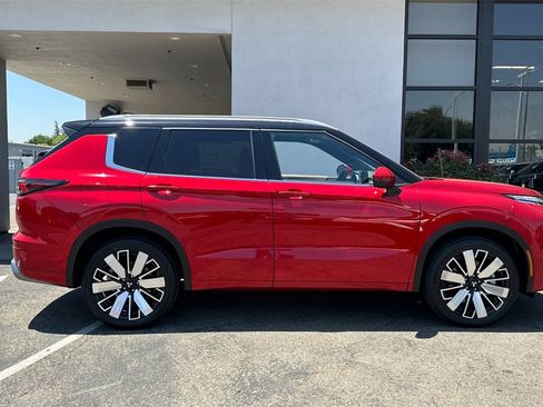 New 2025 Mitsubishi Outlander SEL image 4