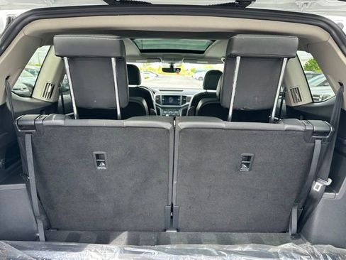 Used 2021 Volkswagen Atlas SE FWD image 20