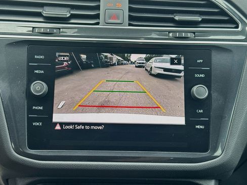 Certified 2023 Volkswagen Tiguan SE R-Line FWD image 13