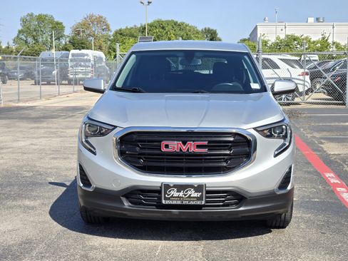 Used 2018 GMC Terrain SLE FWD image 2