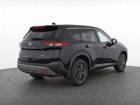 Used 2023 Nissan Rogue S AWD/4WD image 4