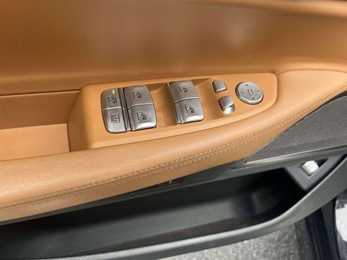 Used 2021 BMW 740i w/ Premium Package RWD image 21