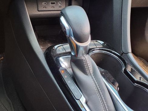 Used 2023 Buick Encore GX Essence w/ Experience Buick Package FWD image 14