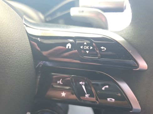 Used 2022 Mercedes-Benz EQS AMG 4MATIC w/ Exclusive Trim Package image 36